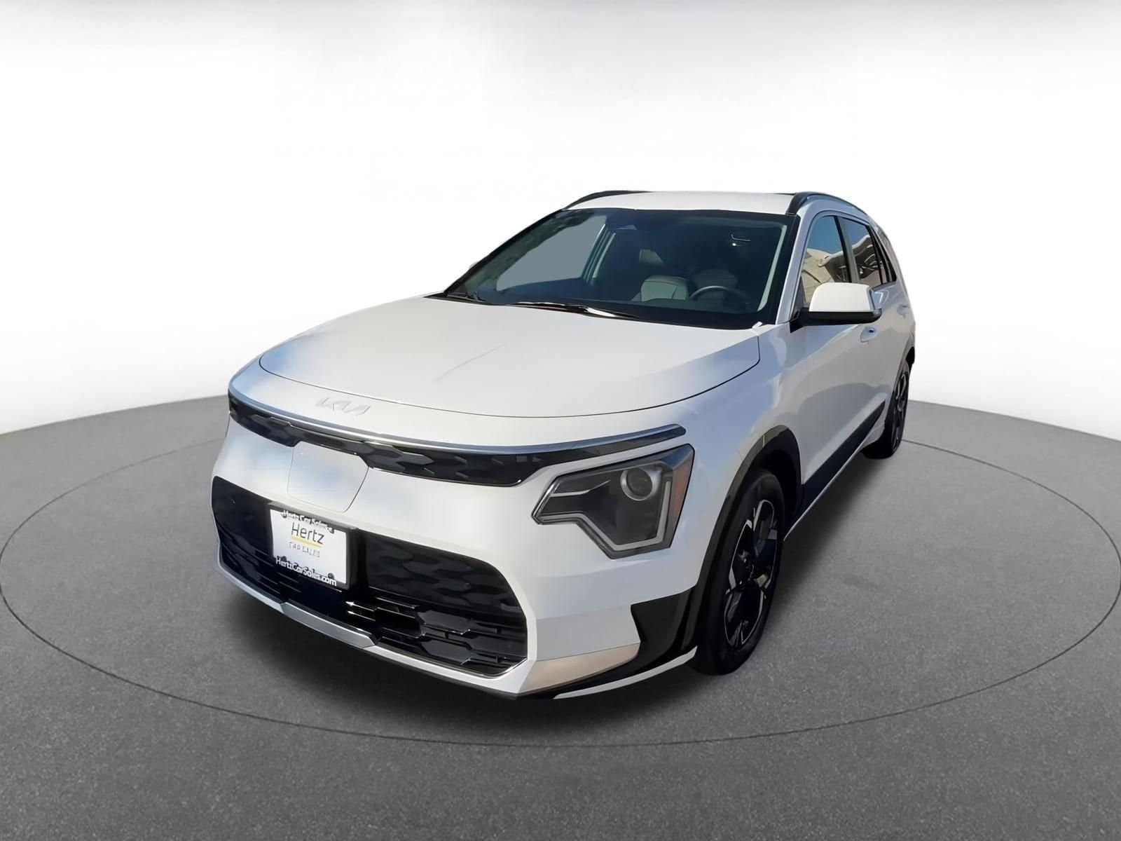 Thumbnail: 2023 Kia Niro - 7