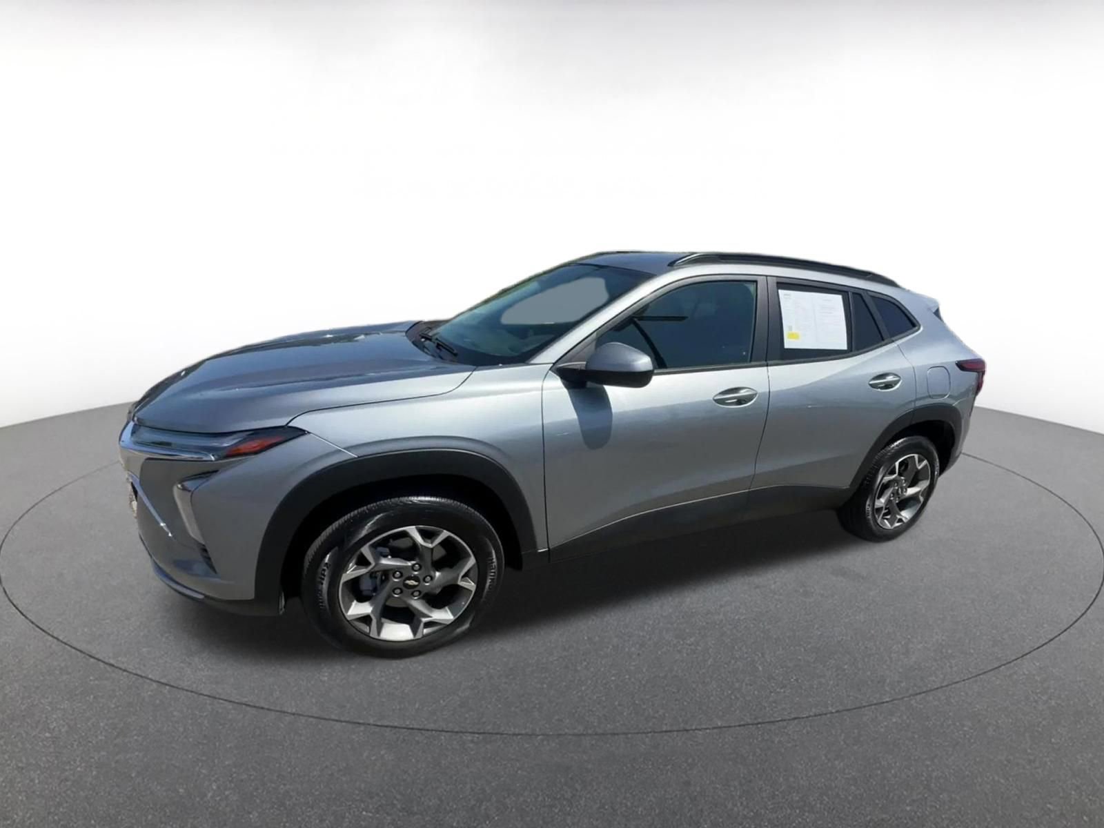 Thumbnail: 2025 Chevrolet Trax - 8