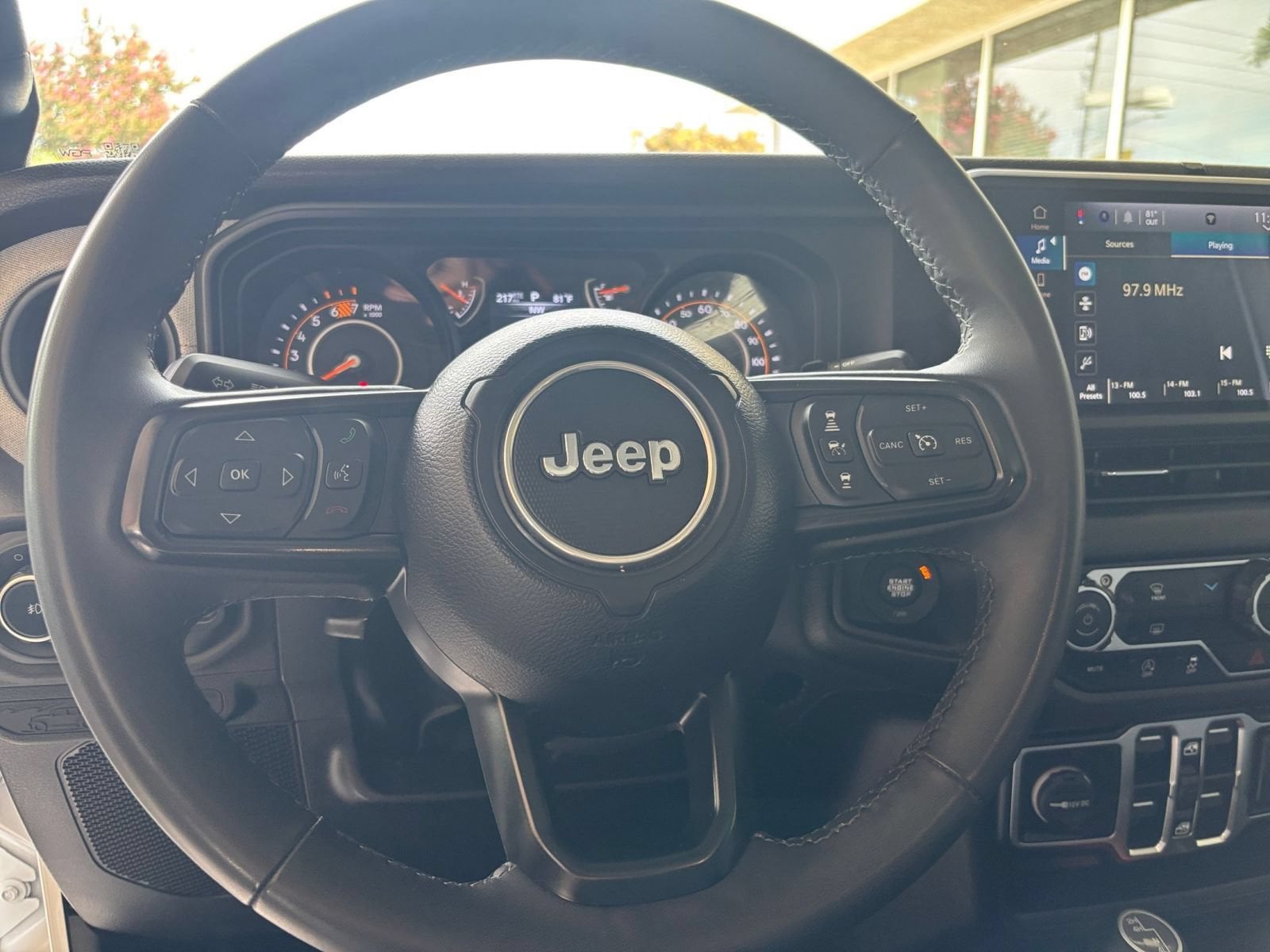 Thumbnail: 2025 Jeep Wrangler - 27