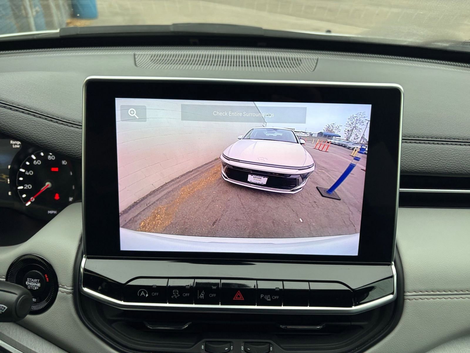 Thumbnail: 2025 Jeep Compass - 17