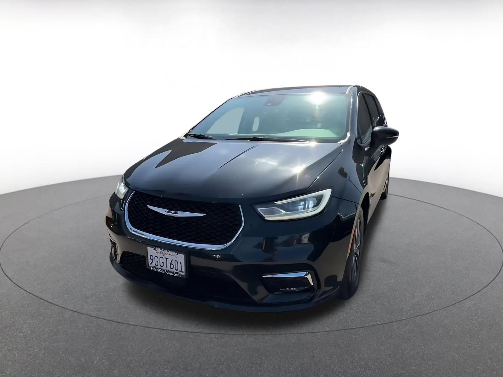 Thumbnail: 2023 Chrysler Pacifica - 6