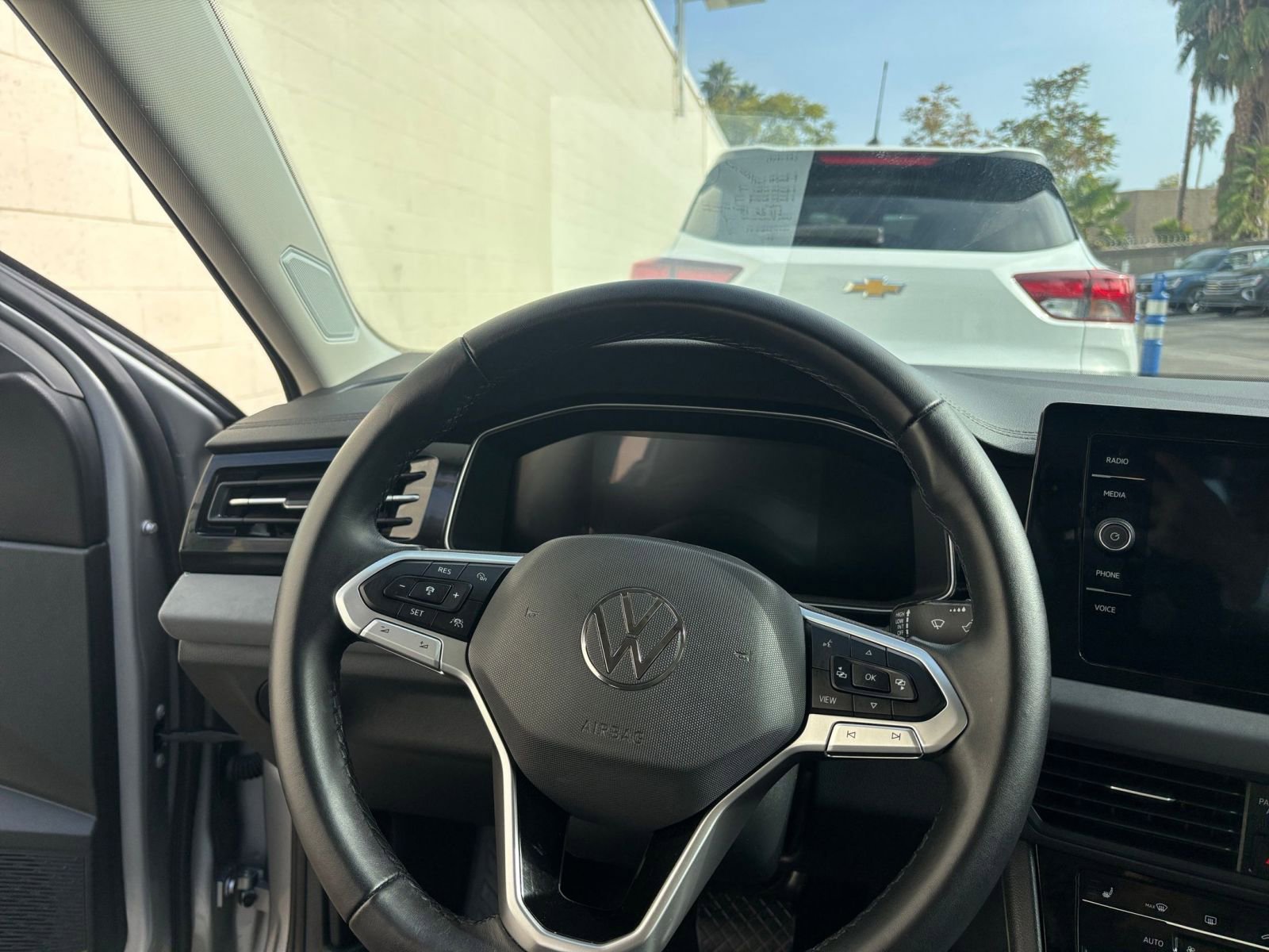 Thumbnail: 2025 Volkswagen Jetta - 34