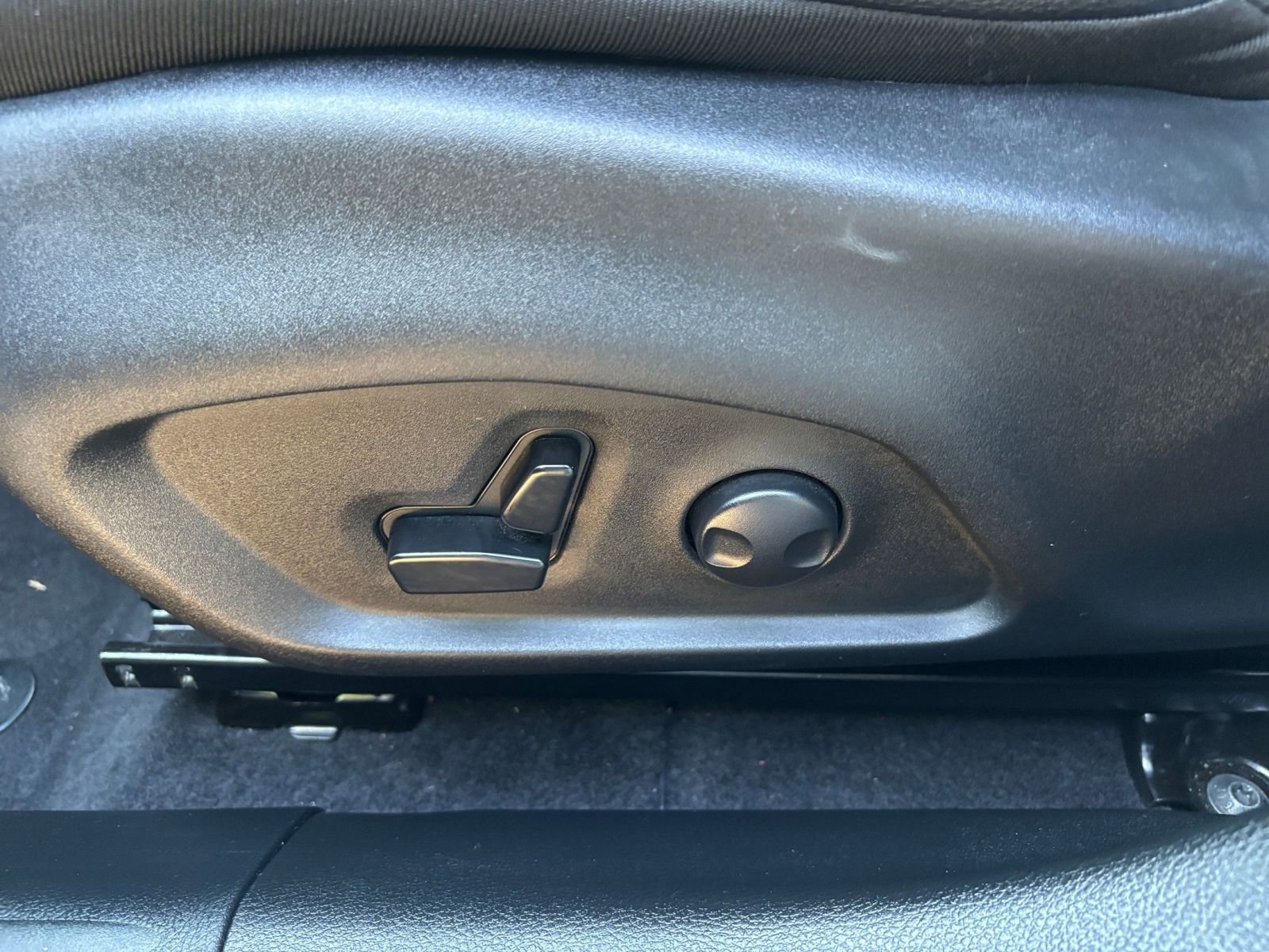 Thumbnail: 2025 Jeep Compass - 23