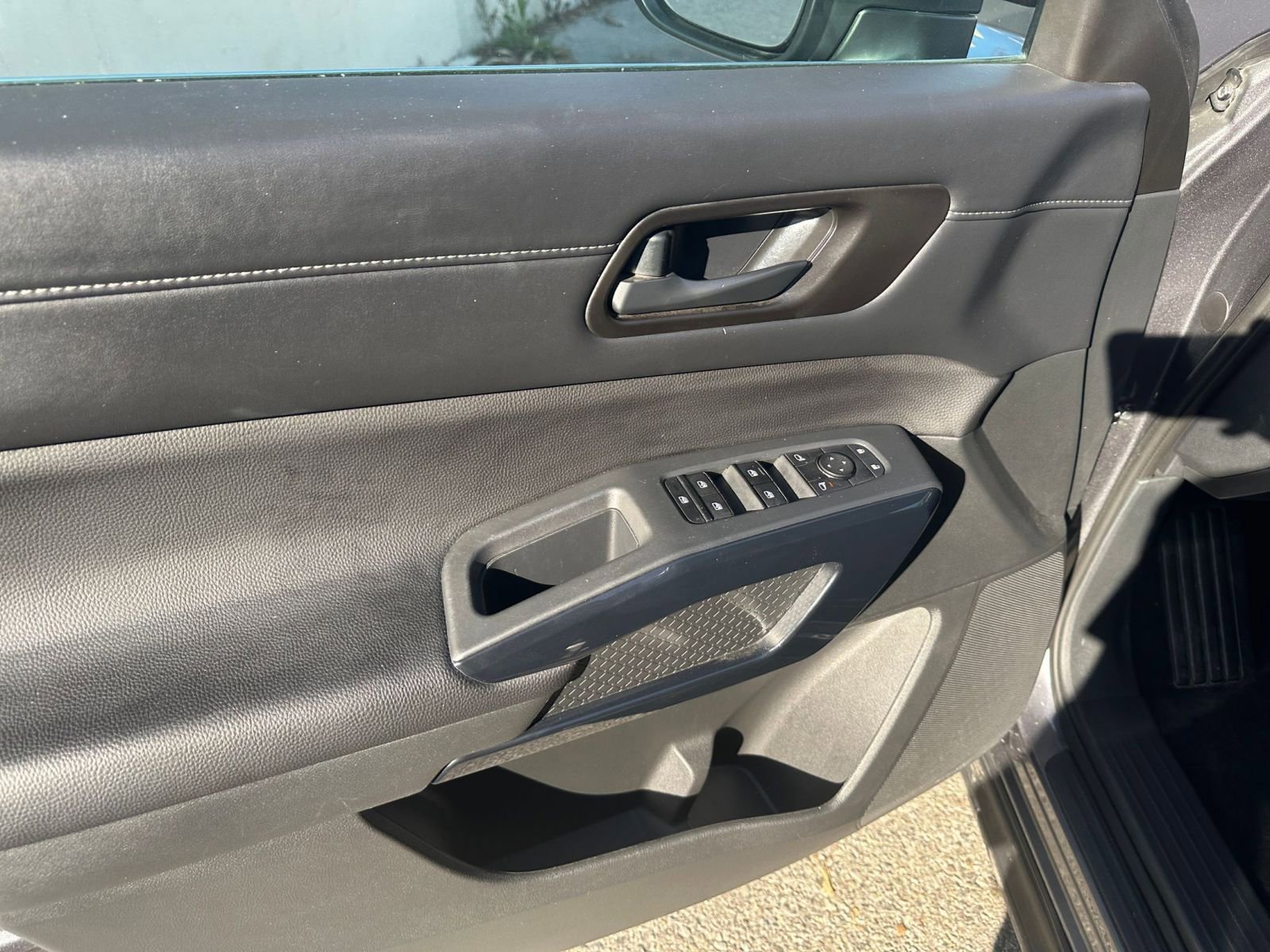 Thumbnail: 2025 Nissan Pathfinder - 18