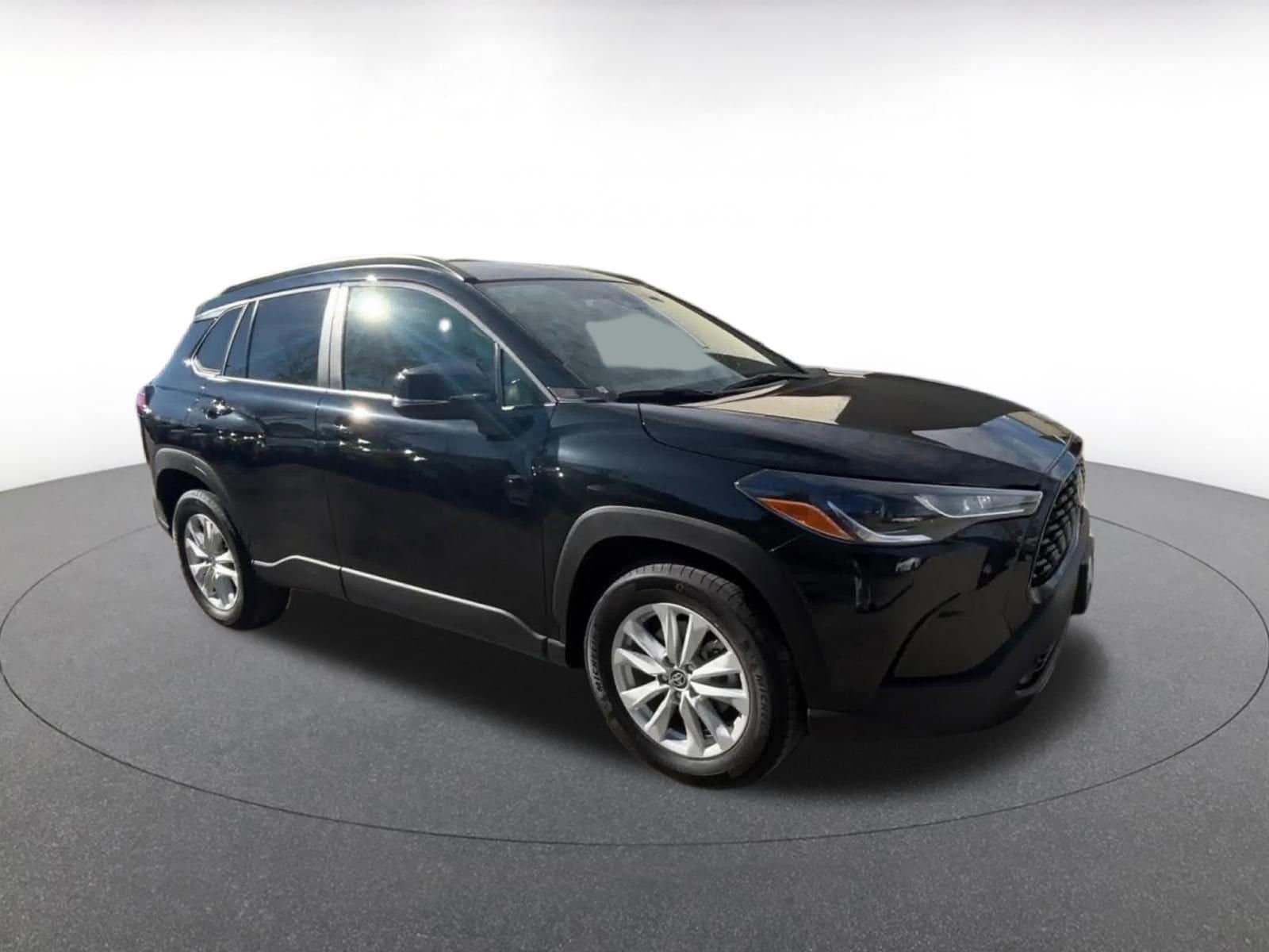 Thumbnail: 2025 Toyota Corolla Cross - 2