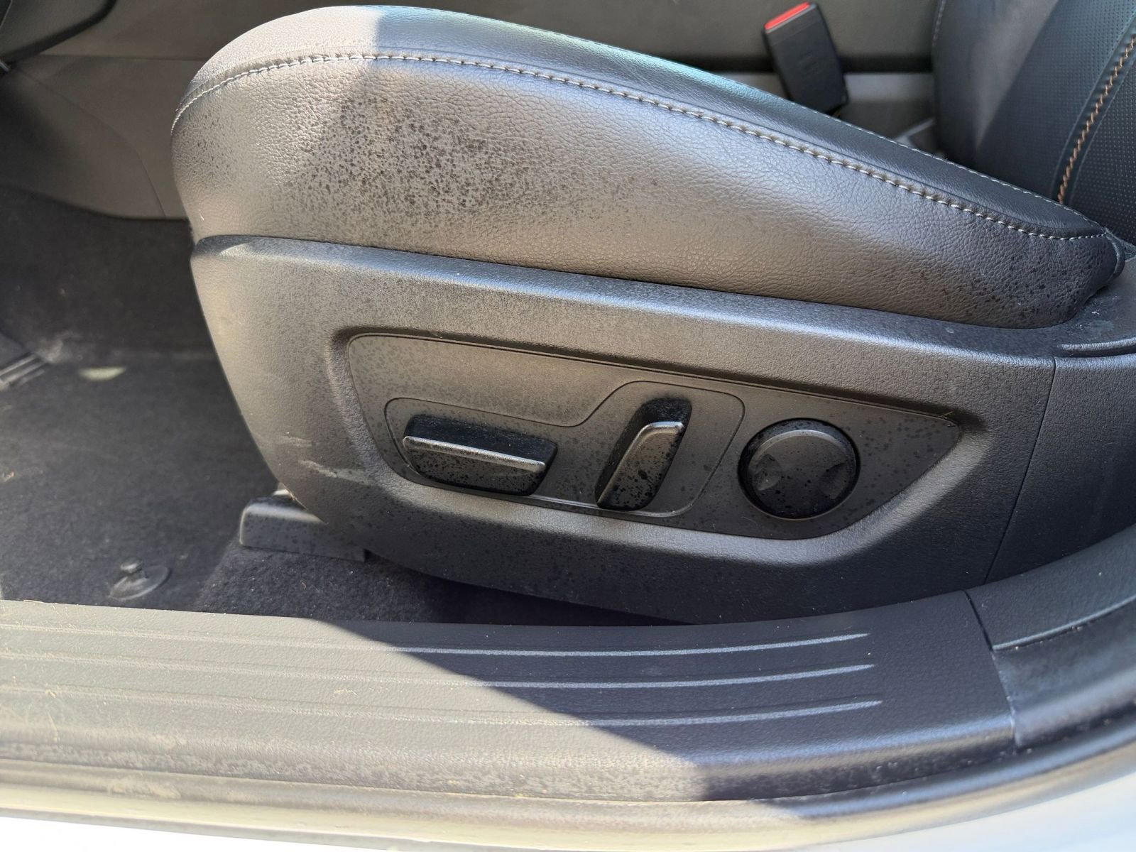 Thumbnail: 2025 Mazda CX-50 - 23