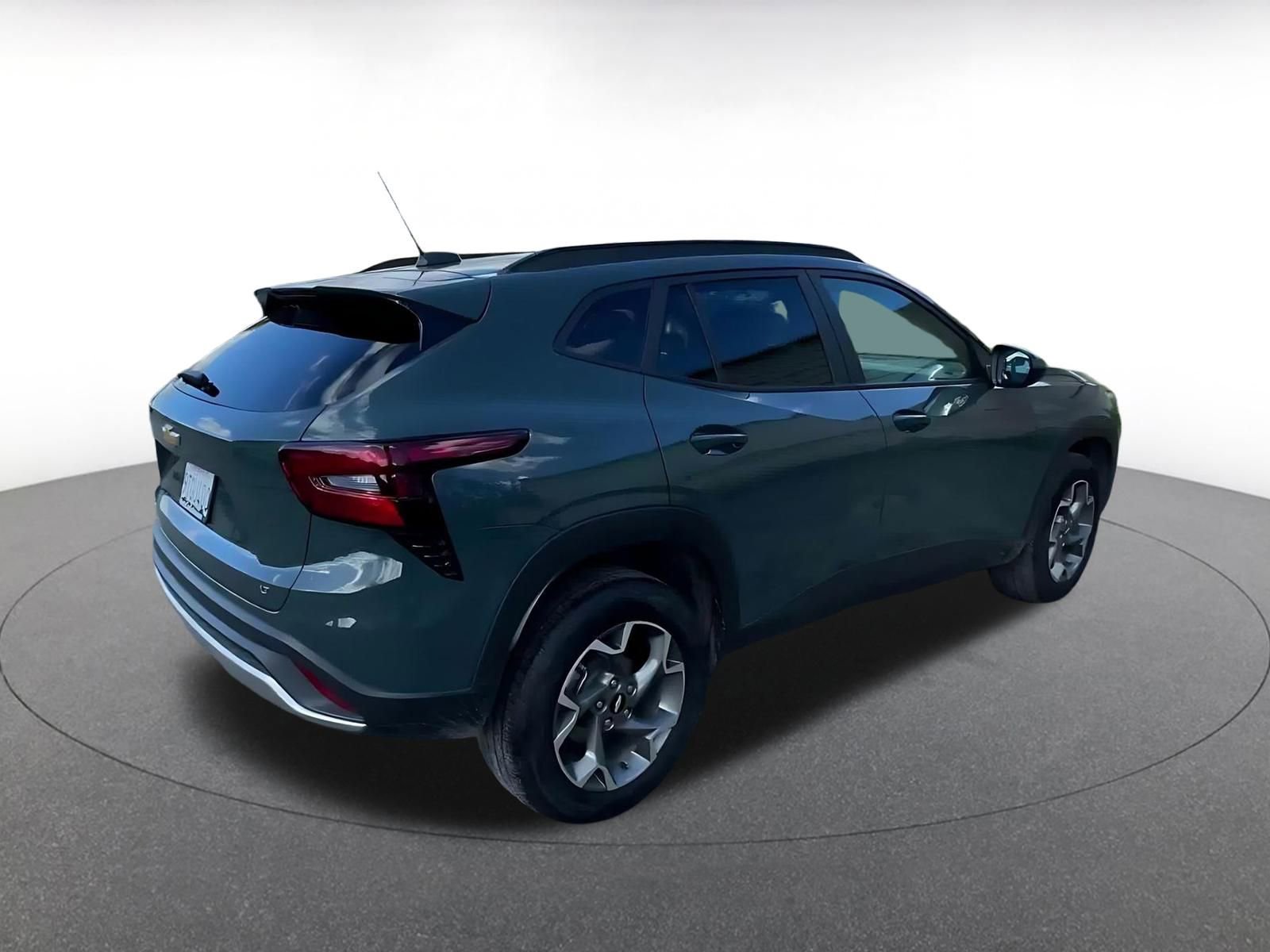 Thumbnail: 2025 Chevrolet Trax - 14