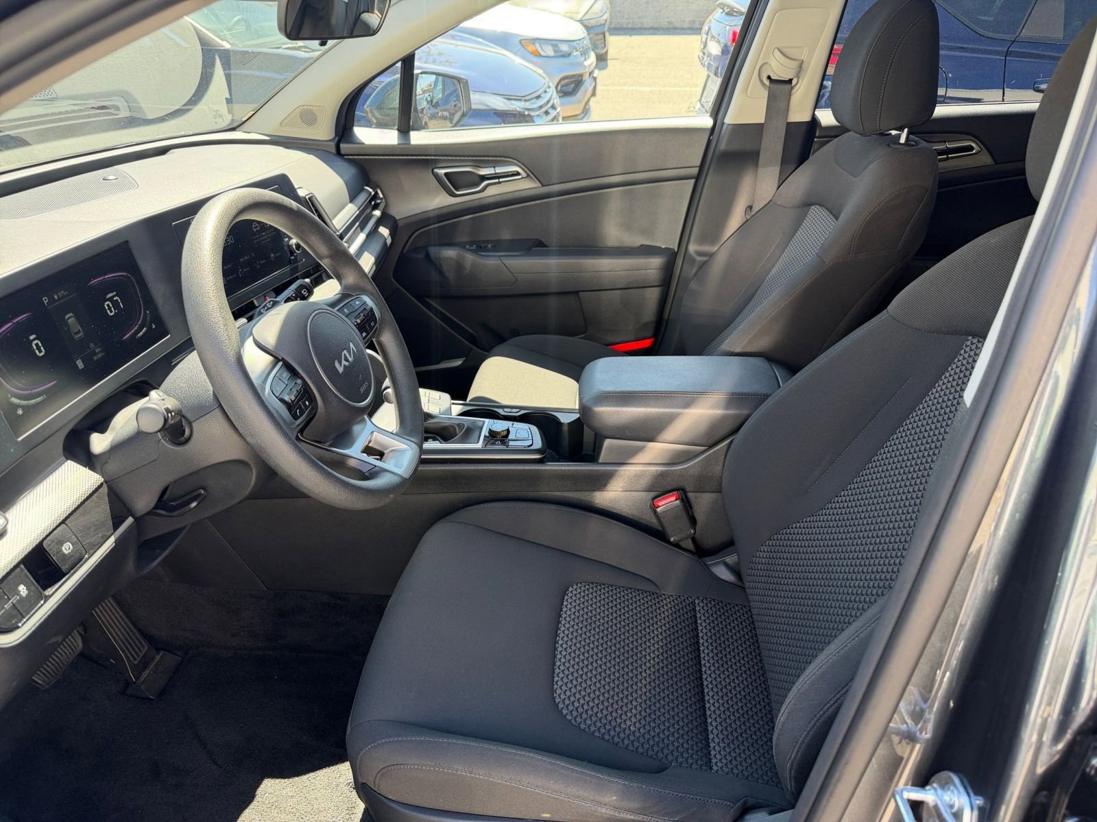 Thumbnail: 2025 Kia Sportage - 25