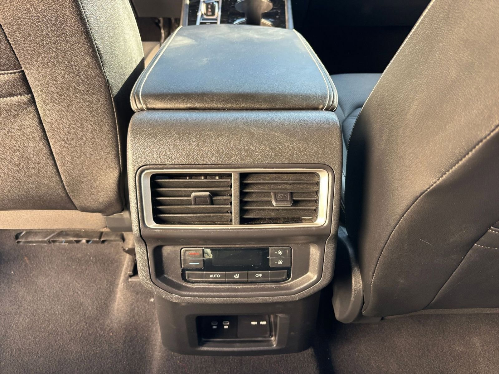 Thumbnail: 2025 Volkswagen Atlas - 25