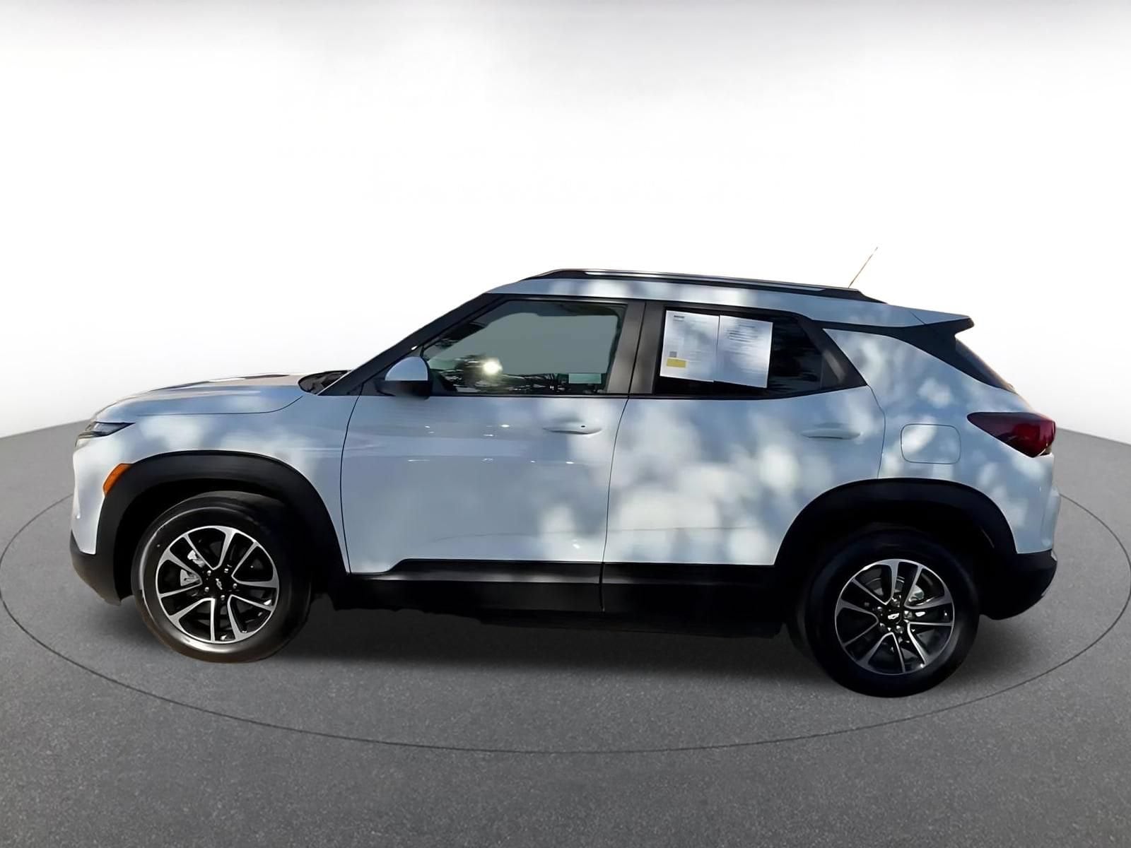 Thumbnail: 2025 Chevrolet TrailBlazer - 9