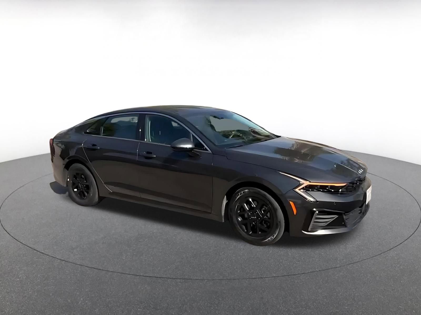 Thumbnail: 2025 Kia K5 - 2