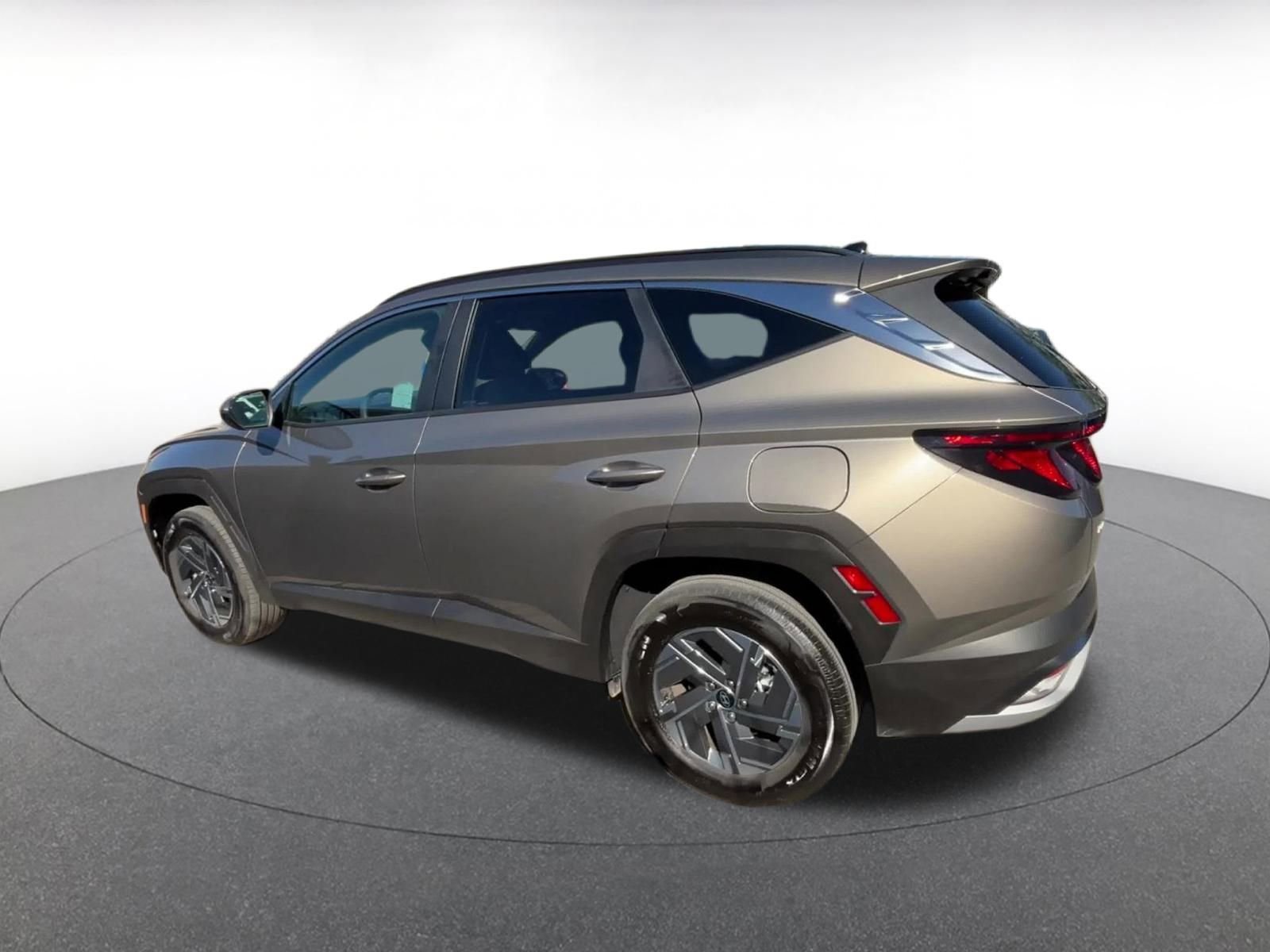 Thumbnail: 2025 Hyundai Tucson - 10