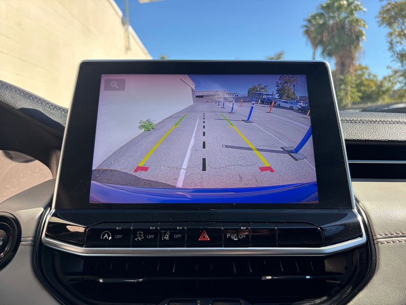 Thumbnail: 2025 Jeep Compass - 17