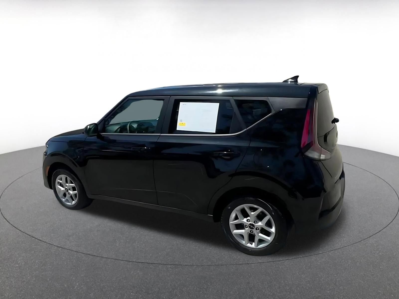 Thumbnail: 2025 Kia Soul - 10