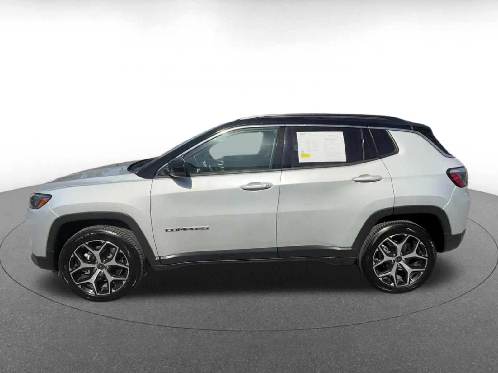 Thumbnail: 2025 Jeep Compass - 8