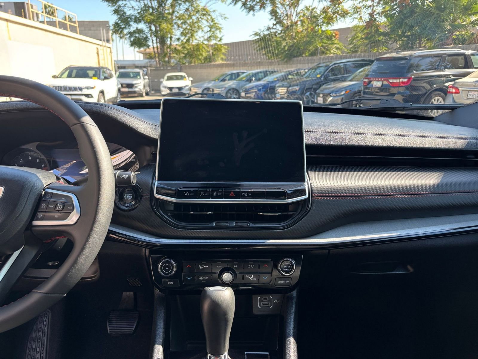 Thumbnail: 2025 Jeep Compass - 18