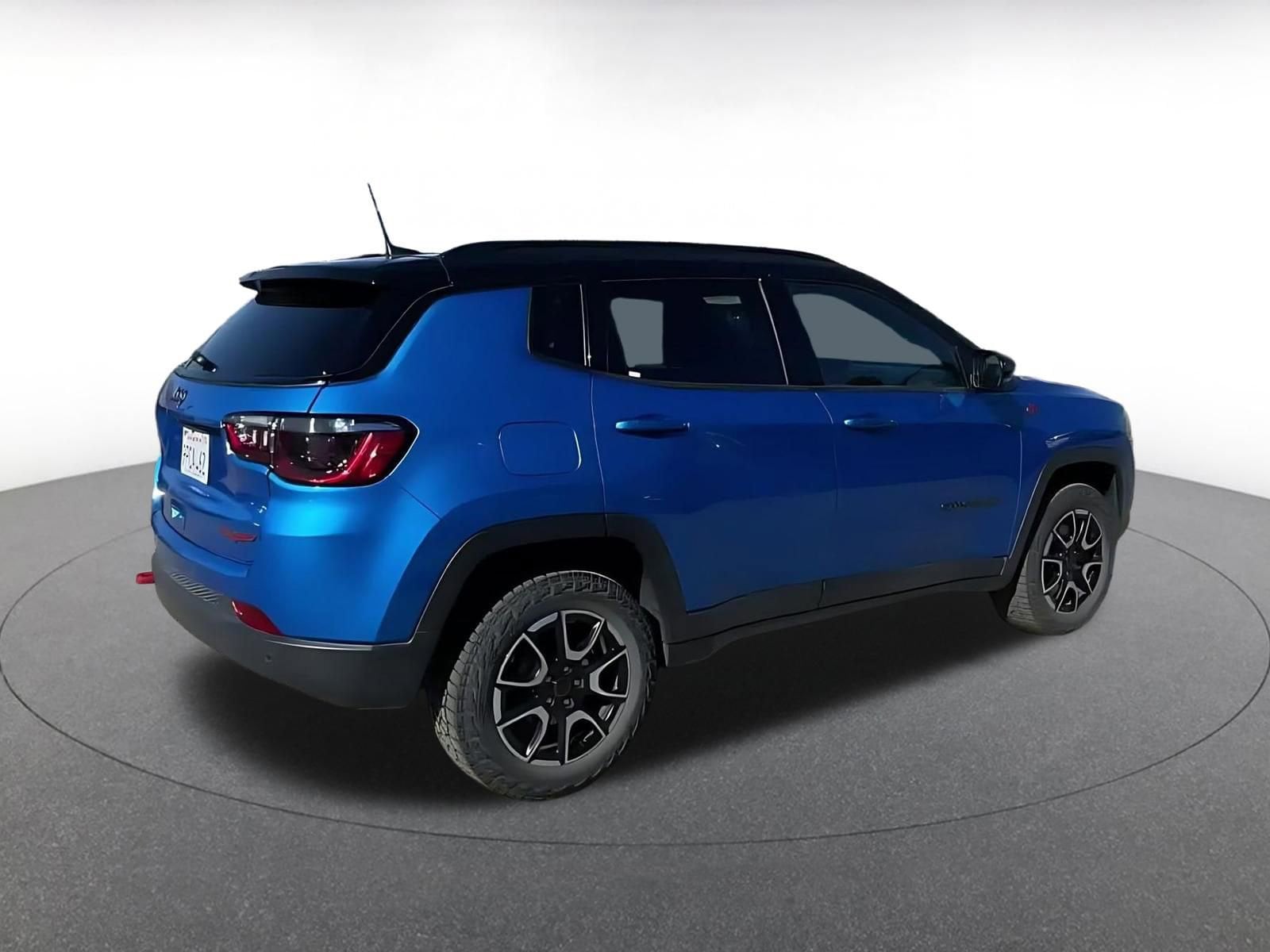Thumbnail: 2025 Jeep Compass - 14