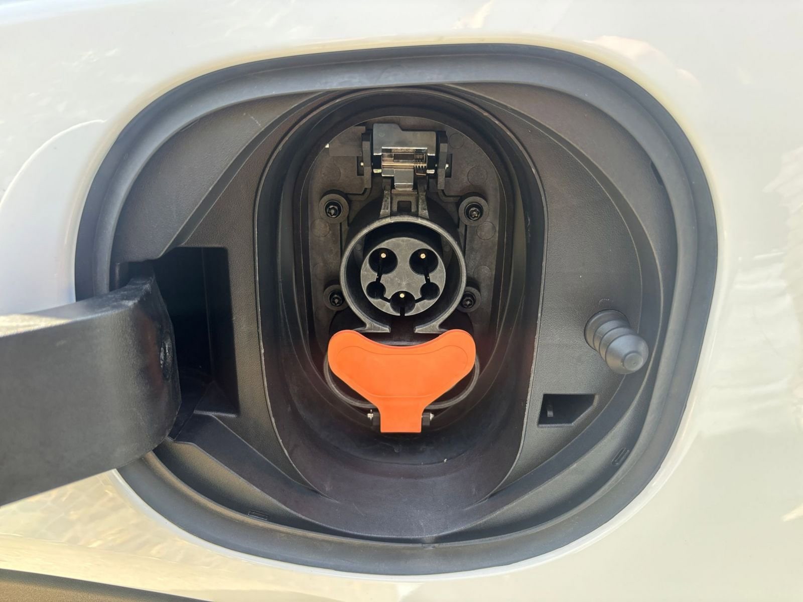 Thumbnail: 2023 Chevrolet Bolt EV - 23