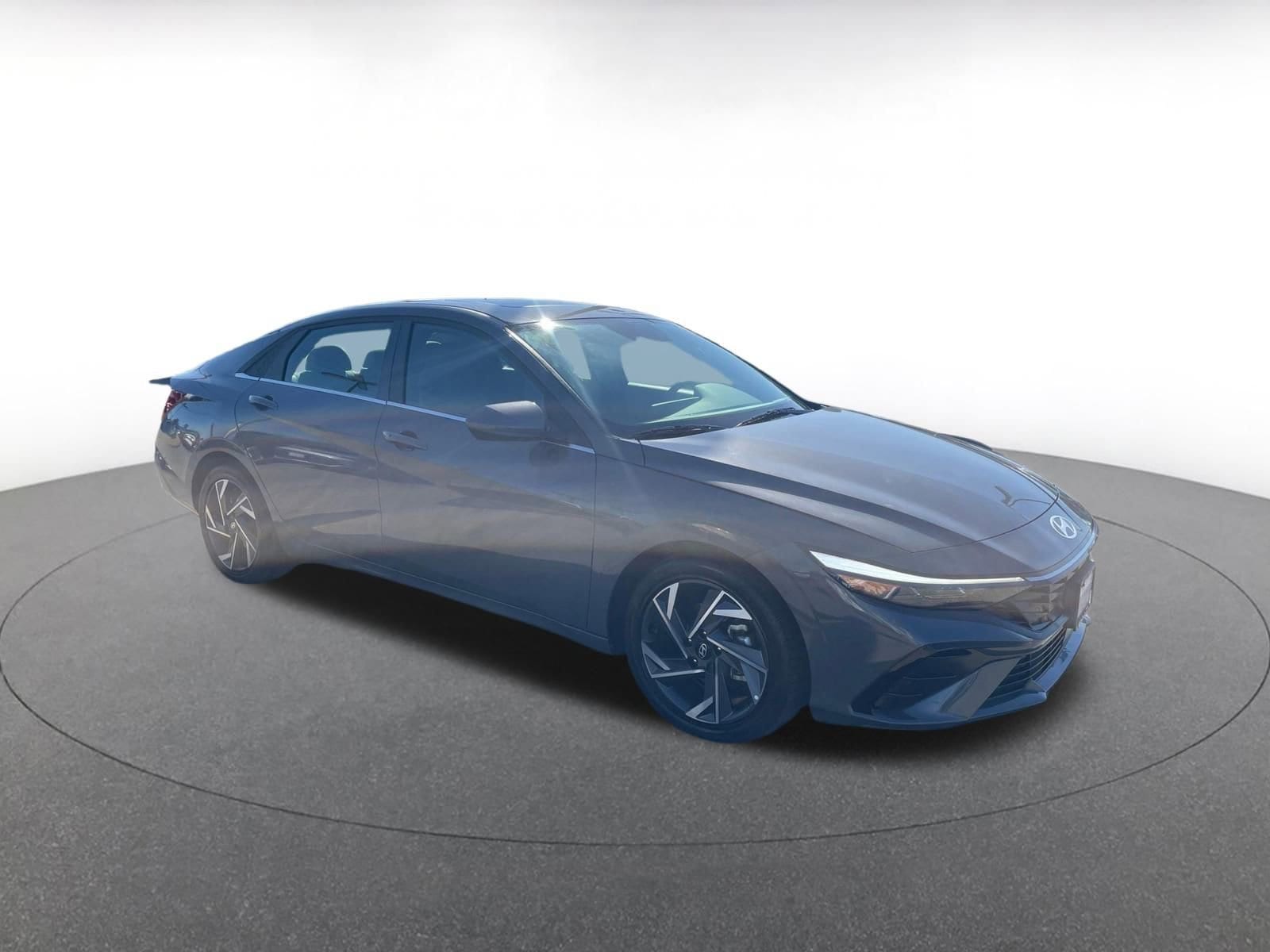 Thumbnail: 2025 Hyundai Elantra - 1