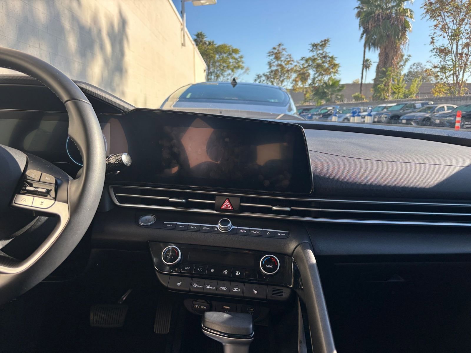 Thumbnail: 2025 Hyundai Elantra - 18