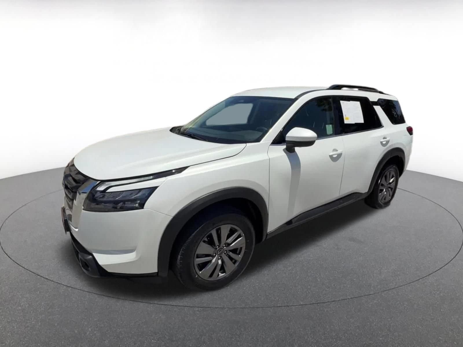 Thumbnail: 2025 Nissan Pathfinder - 8