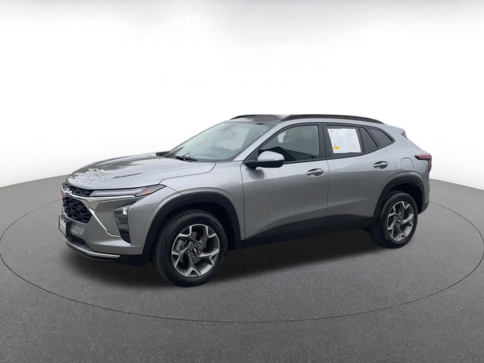 Thumbnail: 2025 Chevrolet Trax - 8