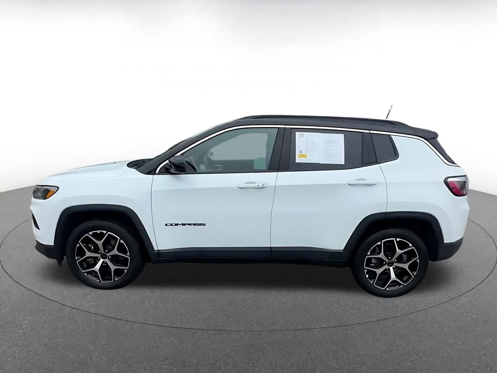 Thumbnail: 2025 Jeep Compass - 9
