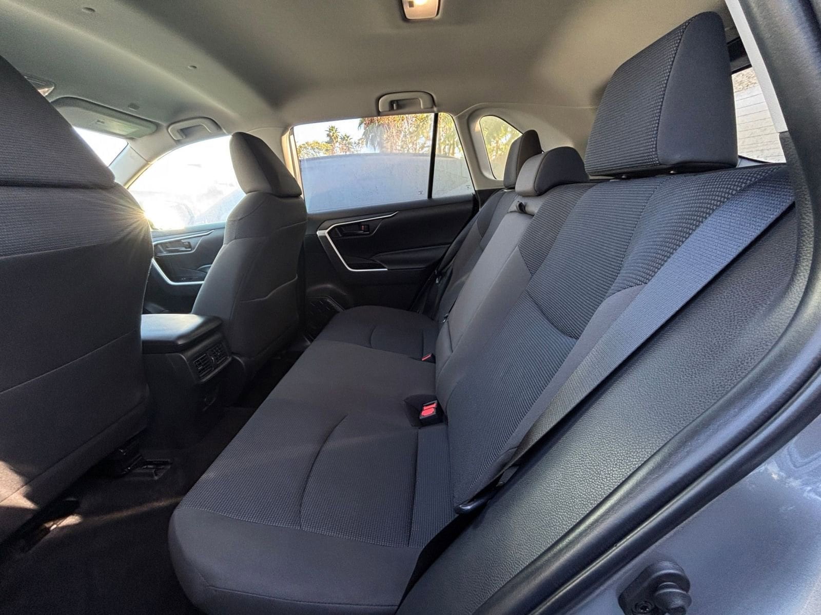 Thumbnail: 2025 Toyota RAV4 - 25