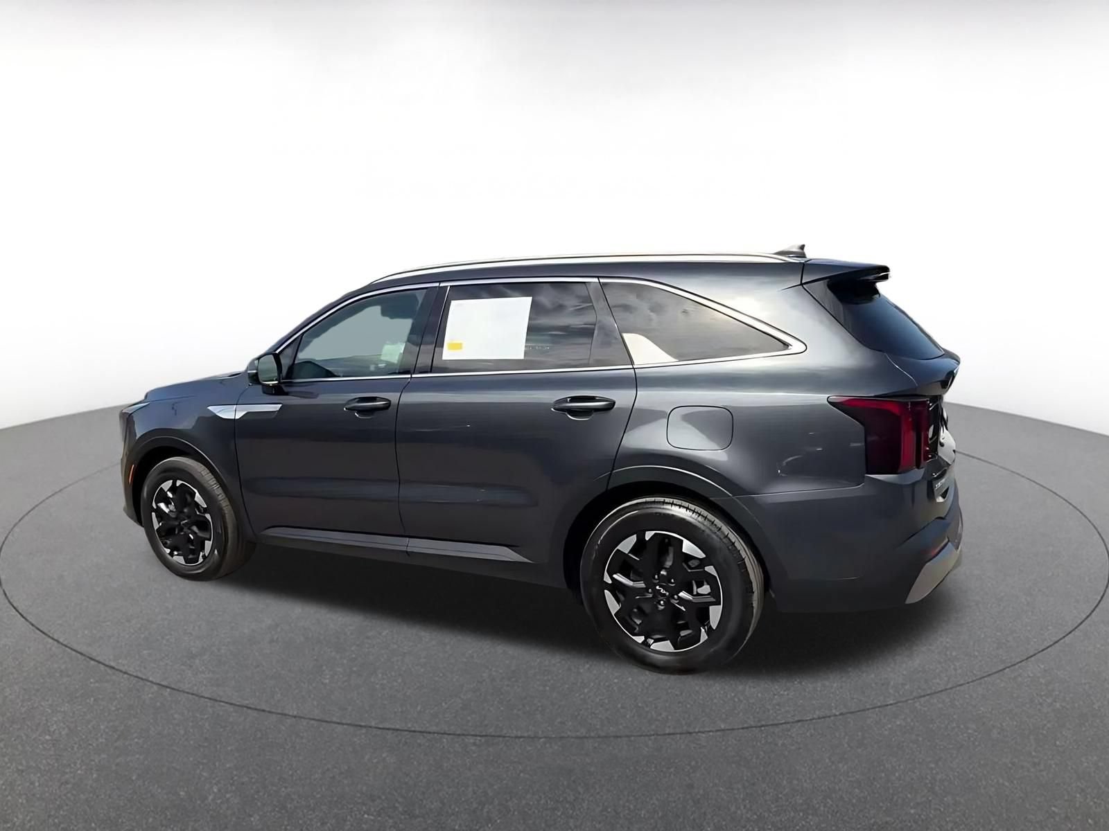 Thumbnail: 2024 Kia Sorento - 9
