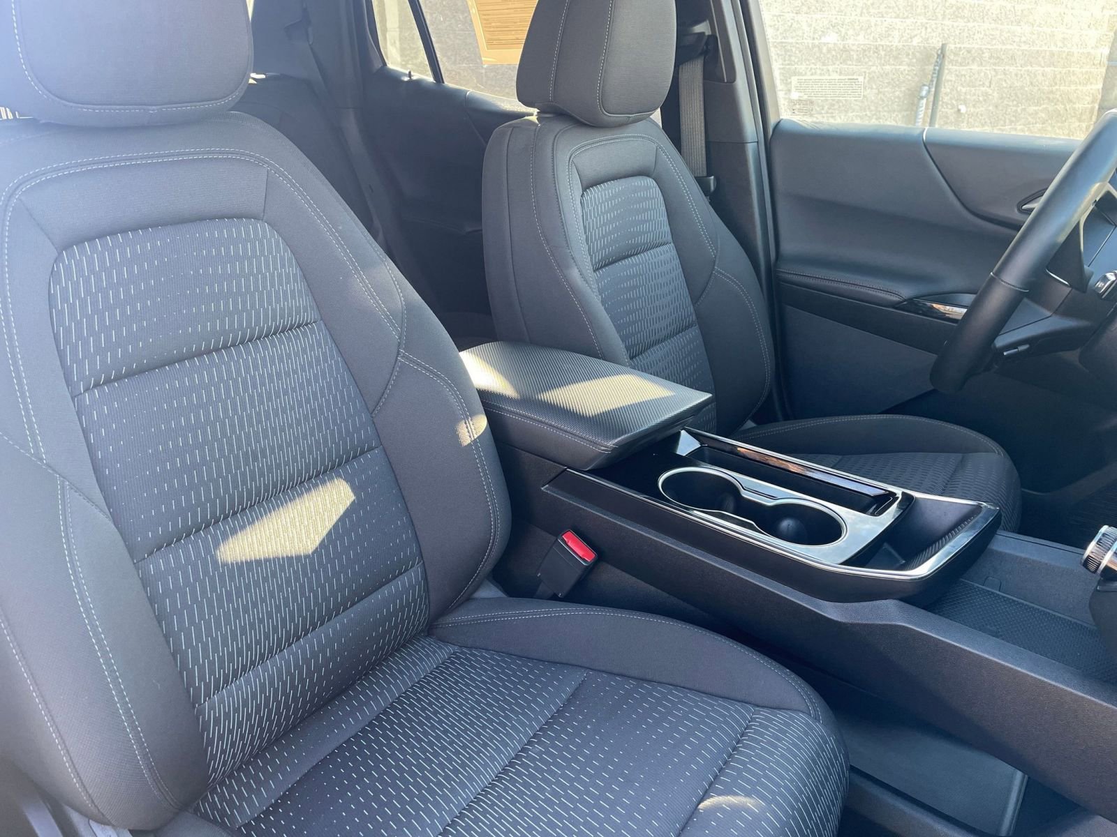 Thumbnail: 2025 Chevrolet Equinox - 35