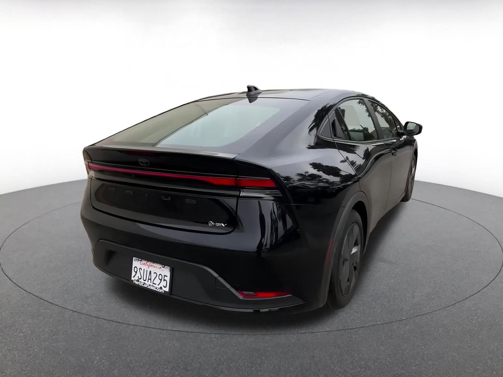 Thumbnail: 2025 Toyota Prius - 15