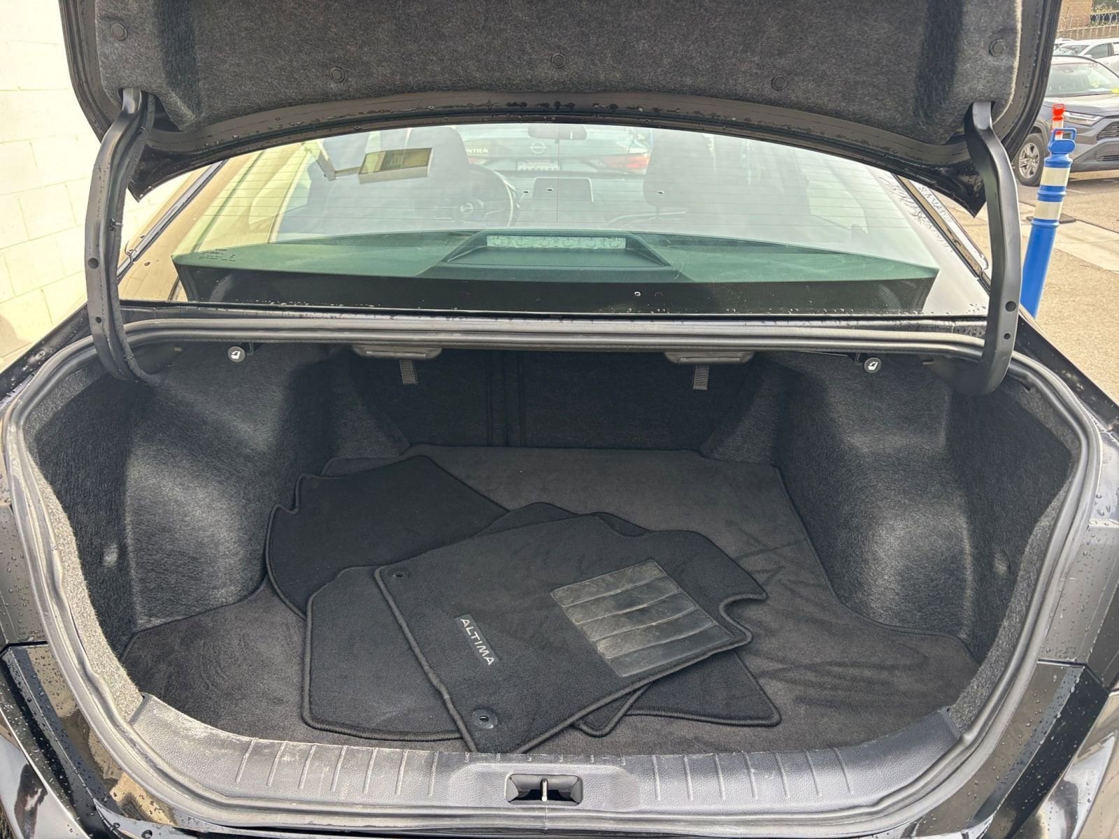 Thumbnail: 2025 Nissan Altima - 31