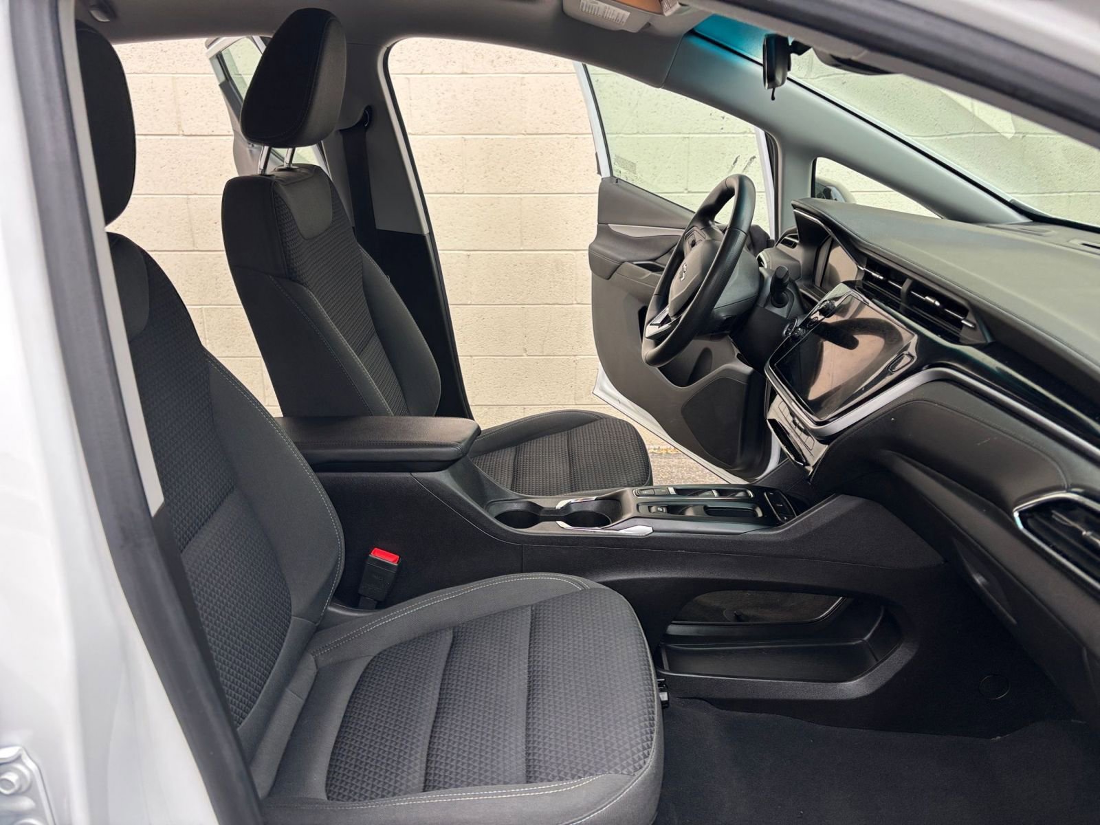 Thumbnail: 2023 Chevrolet Bolt EV - 31