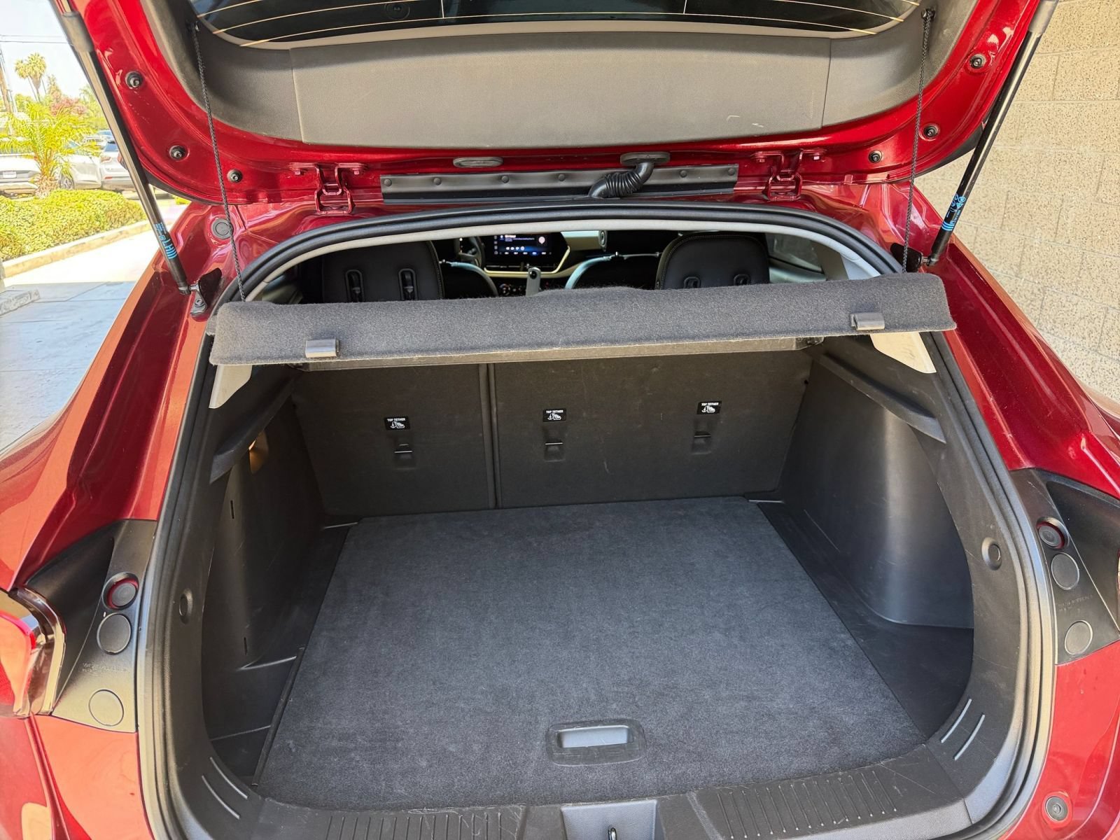 Thumbnail: 2025 Chevrolet Trax - 29