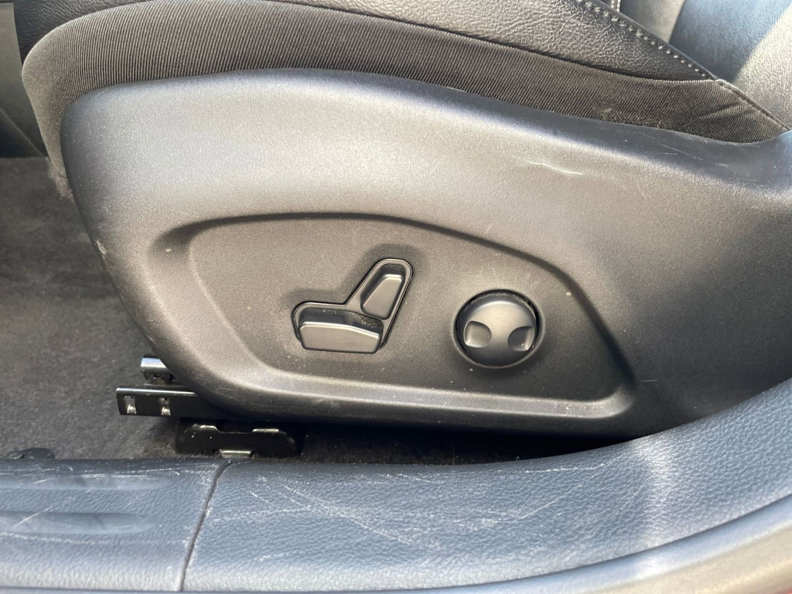 Thumbnail: 2025 Jeep Compass - 22