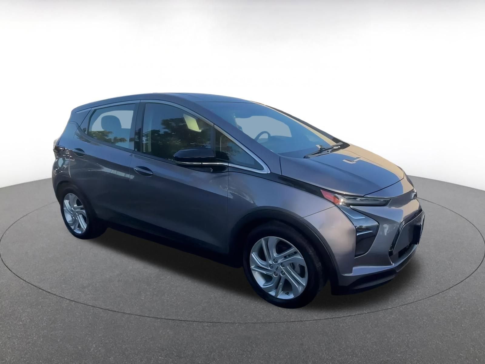 Thumbnail: 2023 Chevrolet Bolt EV - 2