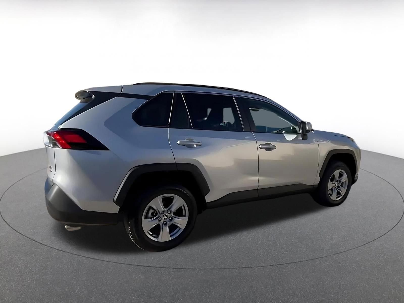 Thumbnail: 2025 Toyota RAV4 - 14