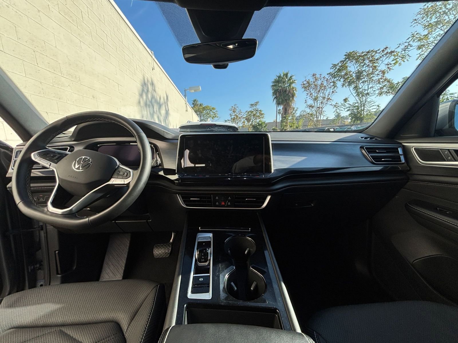 Thumbnail: 2025 Volkswagen Atlas - 33