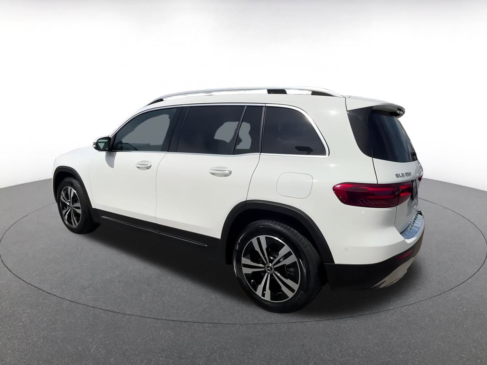 Thumbnail: 2024 Mercedes-Benz GLB - 10