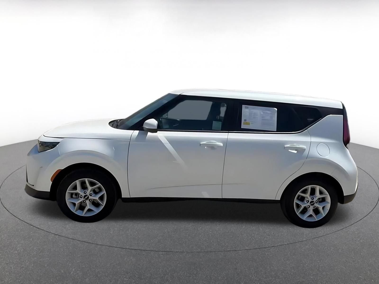 Thumbnail: 2025 Kia Soul - 9