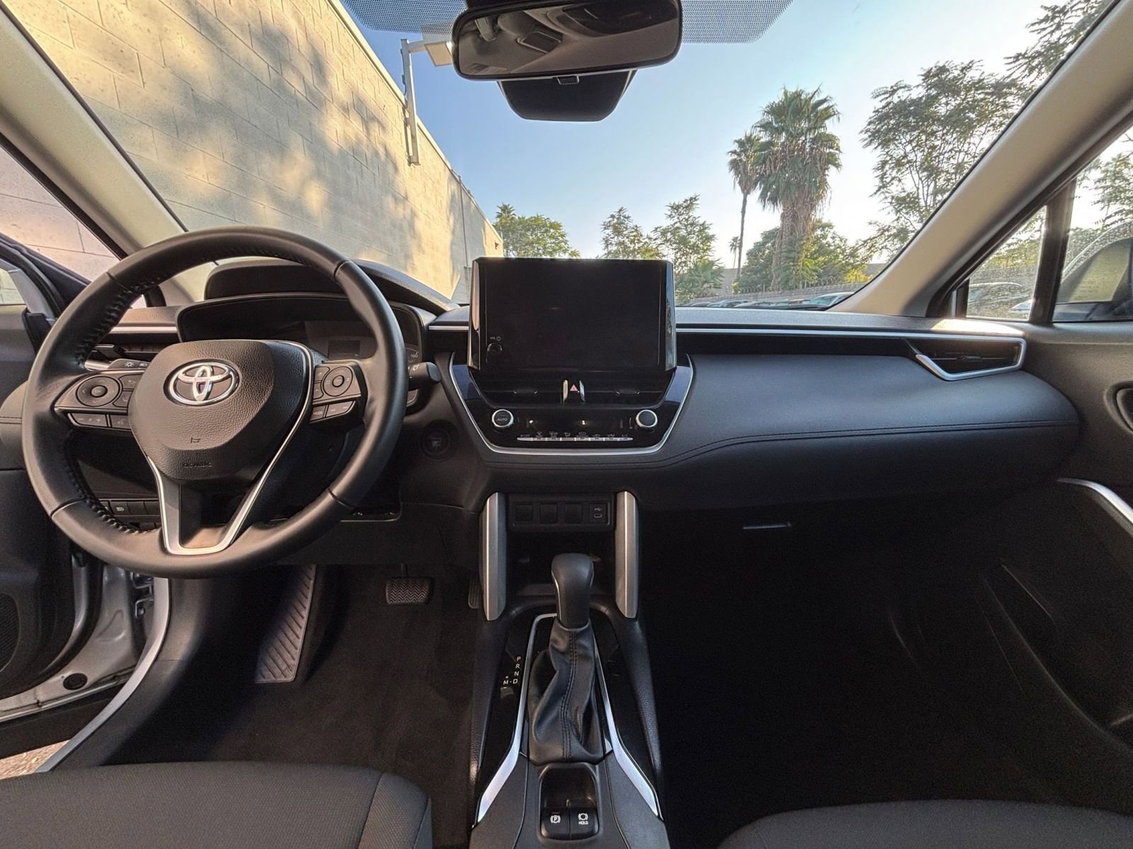 Thumbnail: 2025 Toyota Corolla Cross - 33