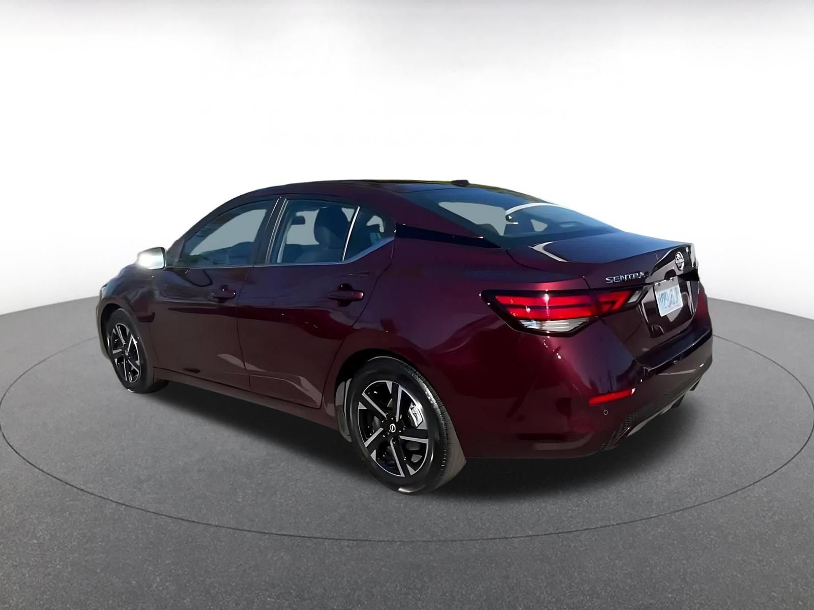 Thumbnail: 2025 Nissan Sentra - 9