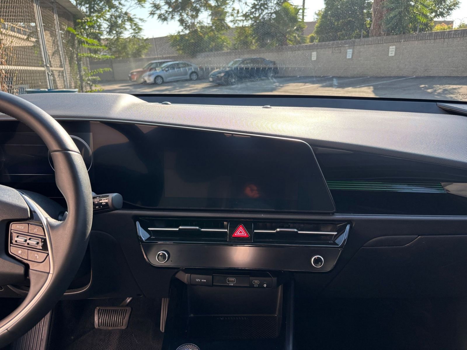 Thumbnail: 2023 Kia Niro - 21