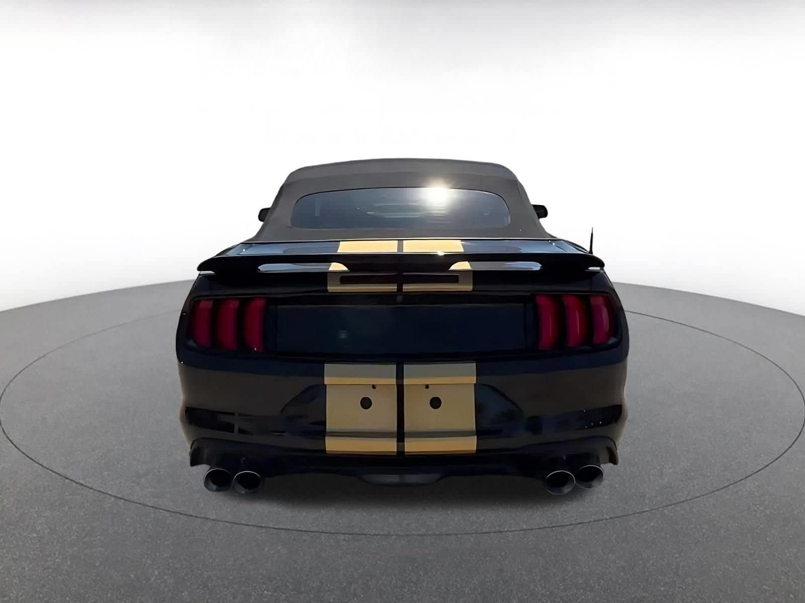 Thumbnail: 2022 Ford Mustang - 13