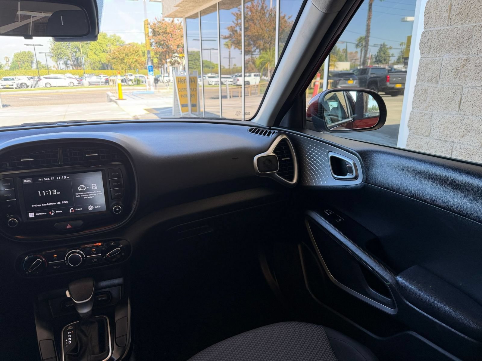 Thumbnail: 2025 Kia Soul - 32