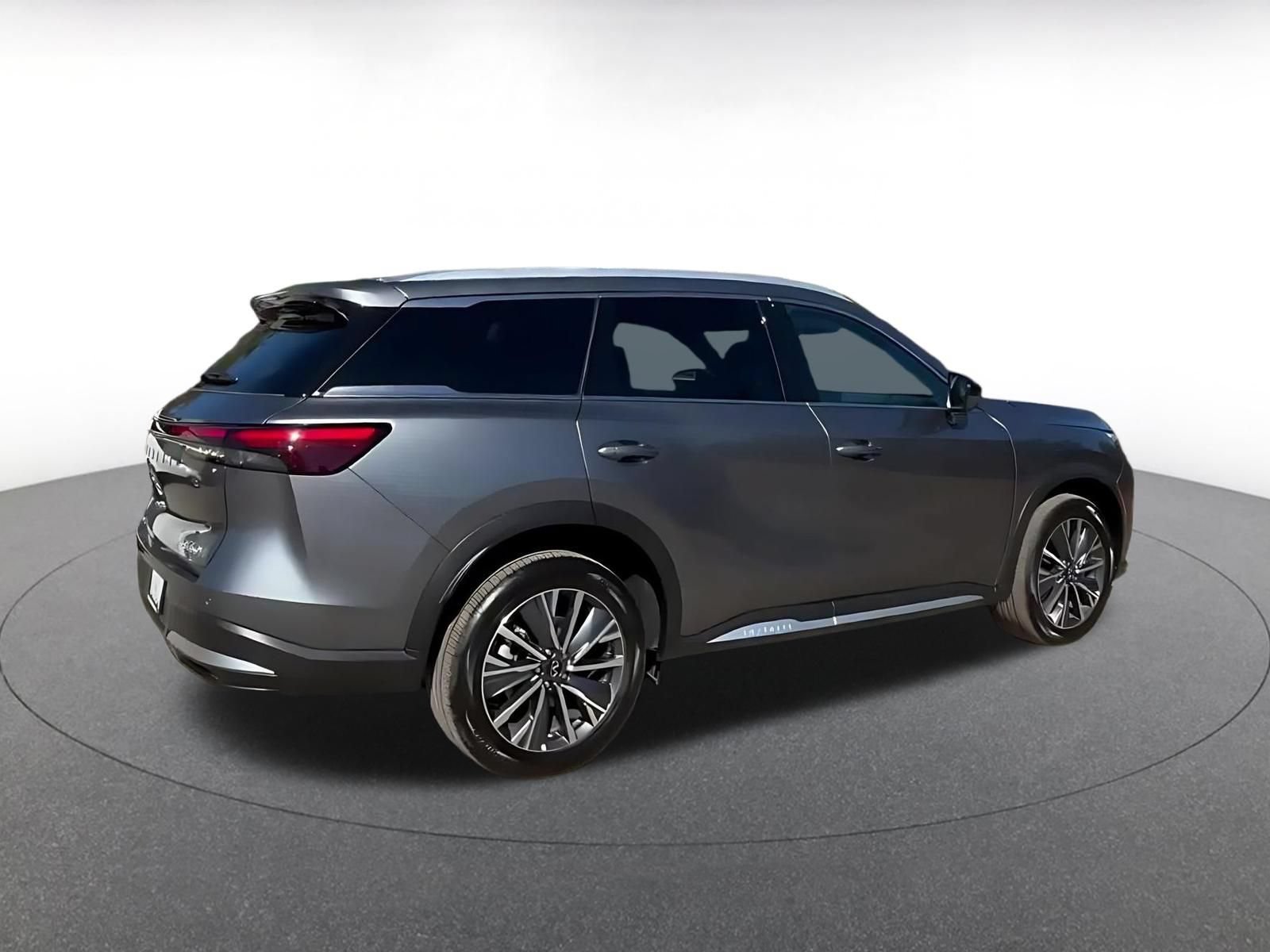 Thumbnail: 2026 INFINITI QX60 - 14