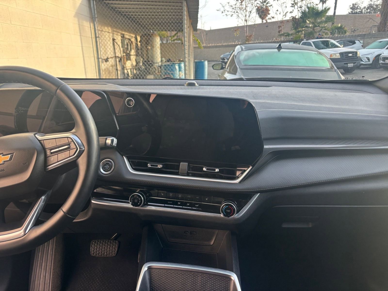 Thumbnail: 2025 Chevrolet Equinox - 18