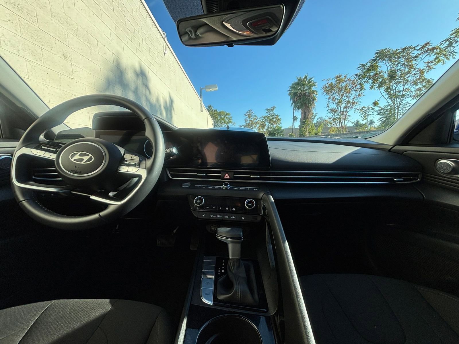 Thumbnail: 2025 Hyundai Elantra - 33