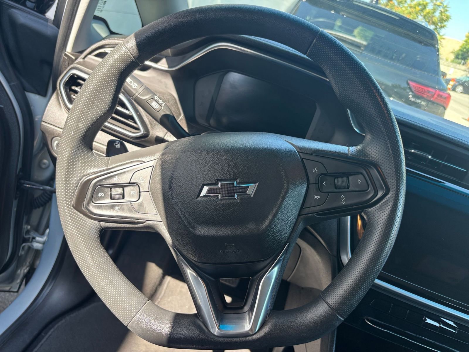 Thumbnail: 2023 Chevrolet Bolt EV - 32