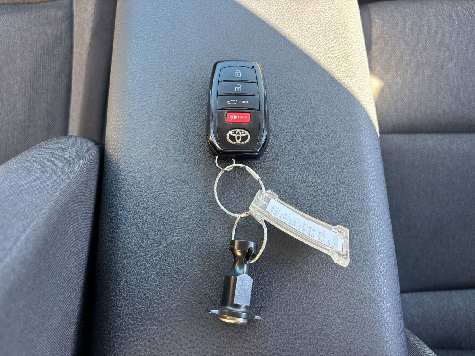 Thumbnail: 2025 Toyota Camry - 22